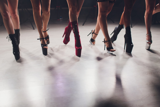 DANÇA DE SALTO